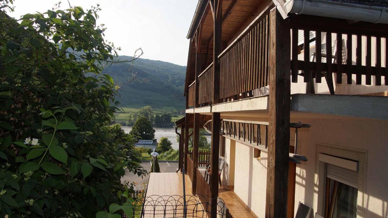 Weingut & Gaestezimmer Pammer Mitterarnsdorf Buitenkant foto